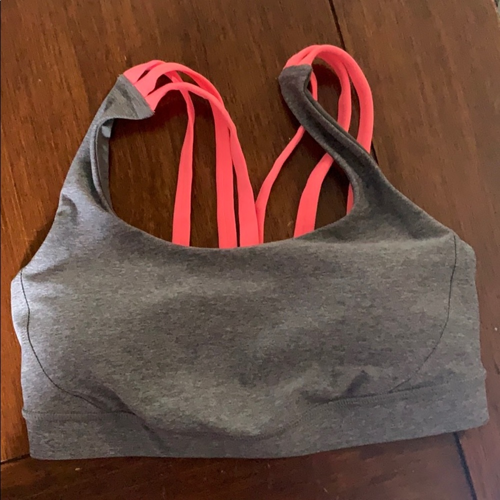 lululemon sports bra